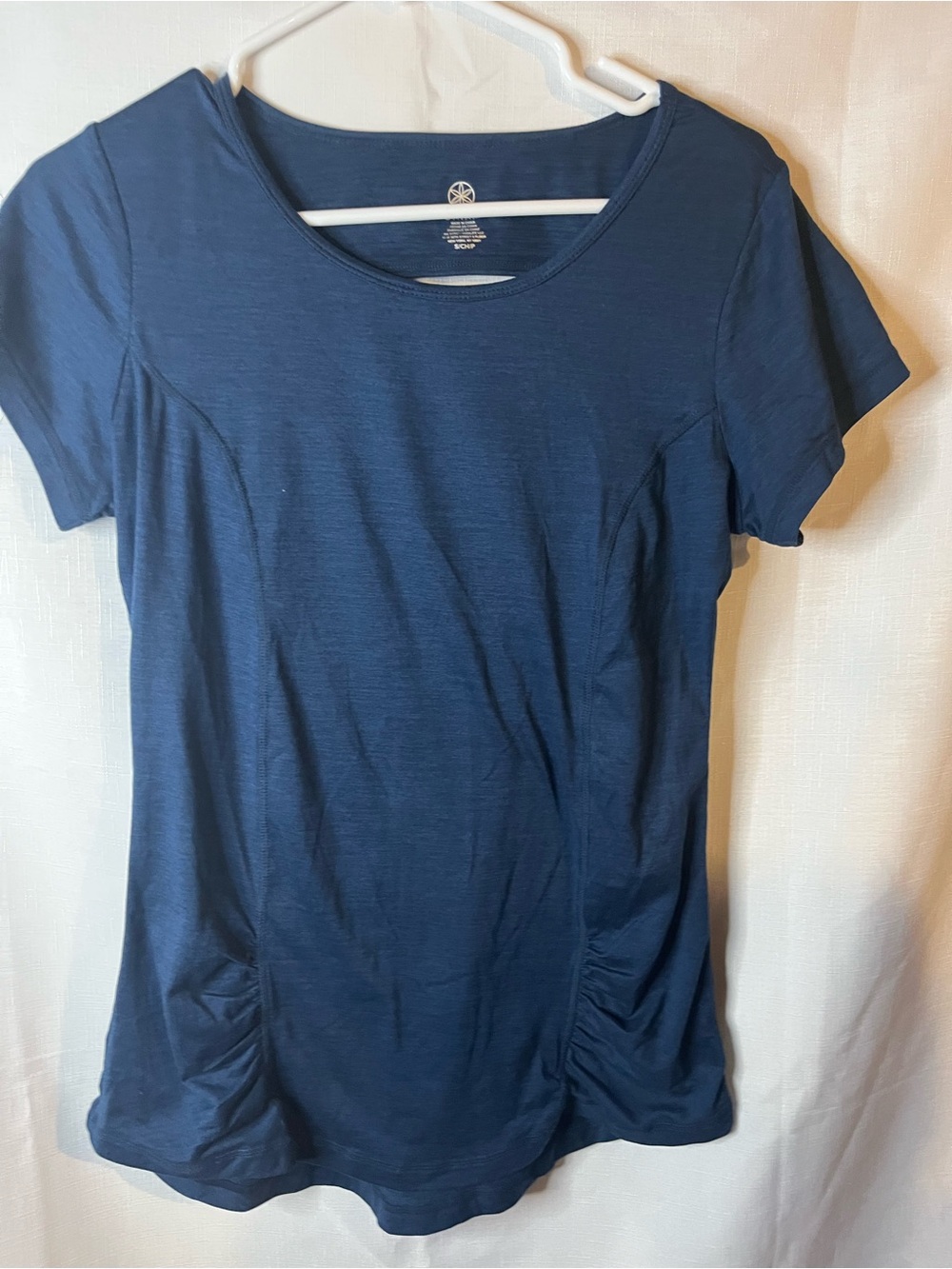 GAIAM Navy Short-Sleeve Scoop Neck Tee